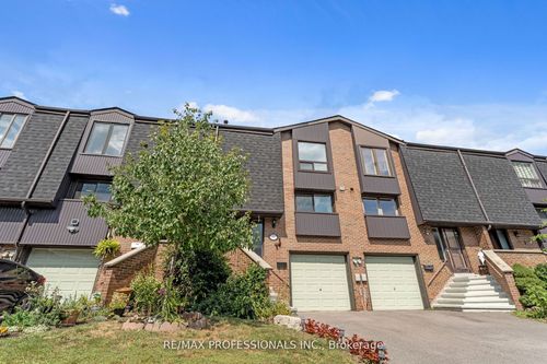 157 Maplebranch Path, Etobicoke, ON, M9P3R9 | Card Image