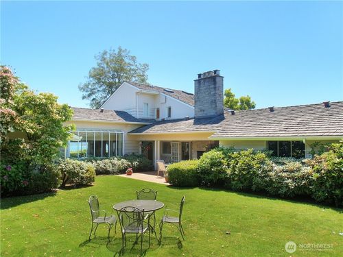 5715 63rd Ave Ne, Seattle, WA, 98105-2039 | Card Image