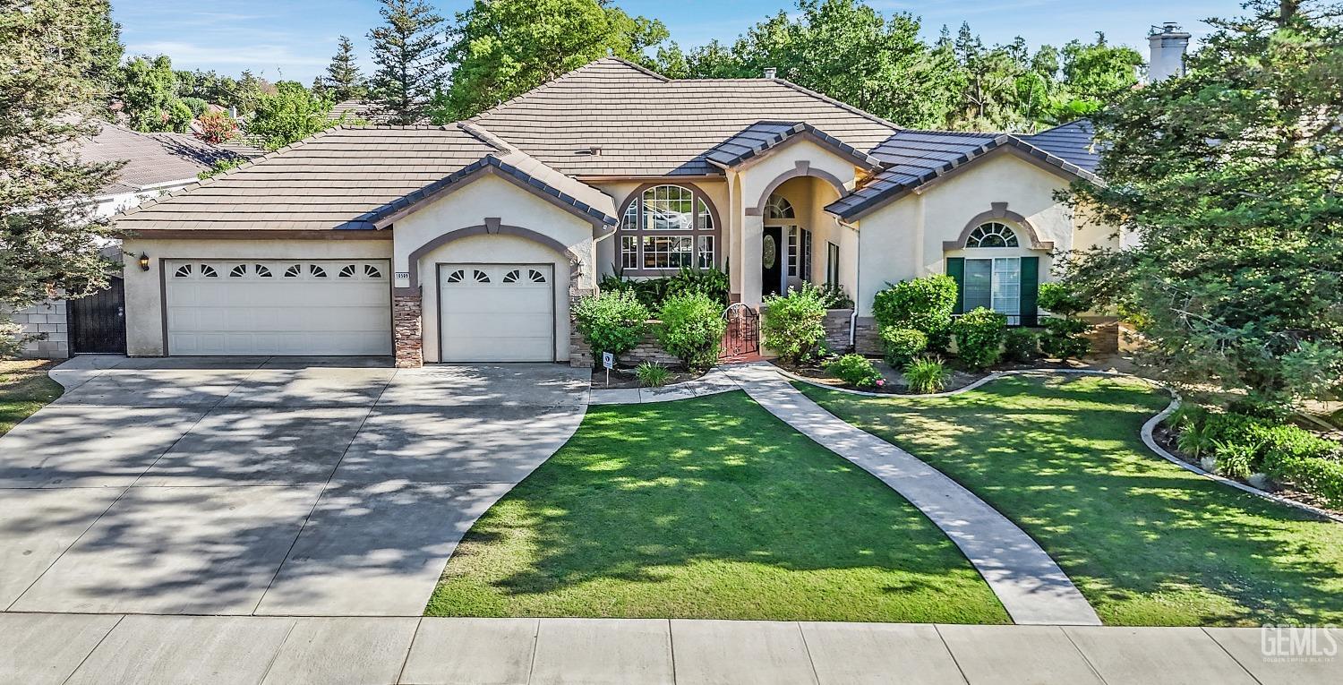 Salisbury Dr, Bakersfield, CA 93311