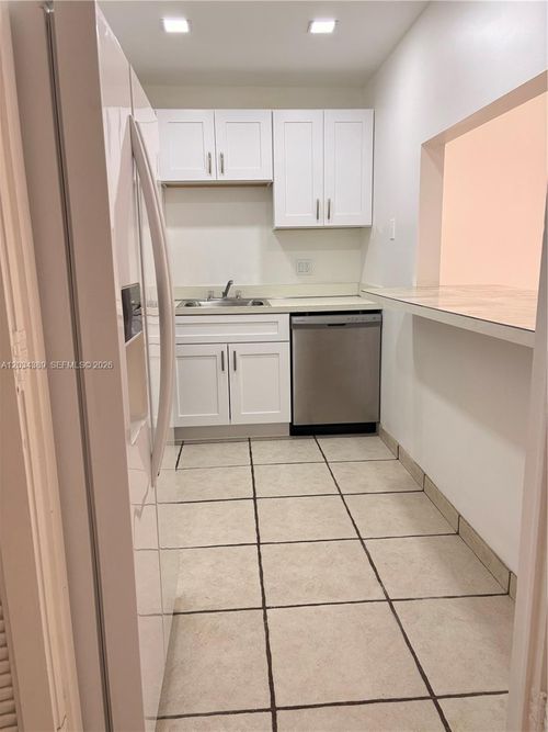 206-4154 Inverrary Dr, Lauderhill, FL, 33319-4521 | Card Image