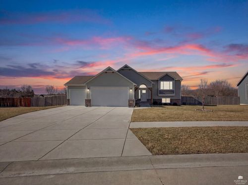 9889 Lavender Lane, Manhattan, KS, 66502 | Card Image