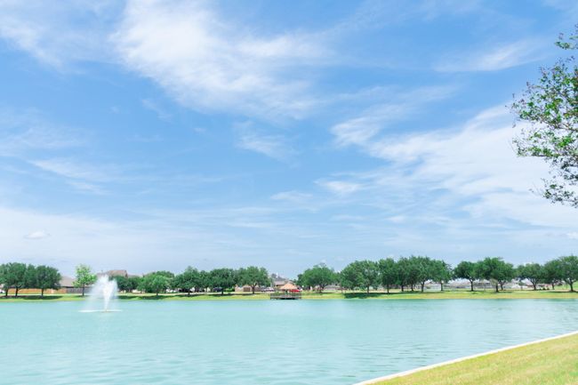 Beautiful Lakes in this community to enjoy | Image 4