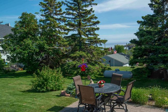 206 N Broadway Ave, House other with 2 bedrooms, 2 bathrooms and null parking in Grand Marais MN | Image 28