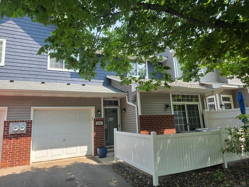 8309 Kimball Dr, Eden Prairie, MN, 55347-2127 | Card Image