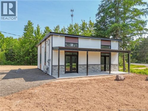 1236 Pleasant Dr, Minto, NB, E4B2V7 | Card Image