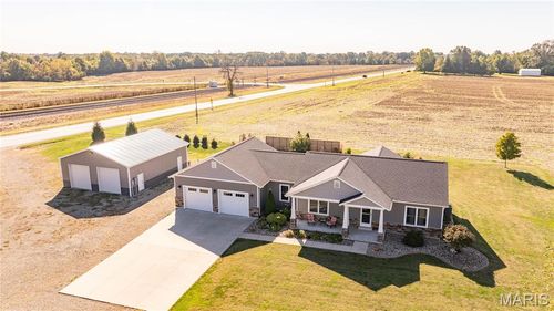 34101 Craig Lake Rd, Brighton, IL, 62012-1764 | Card Image
