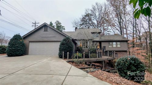 3 Lake Ridge Rd, Clover, SC, 29710-9202 | Card Image