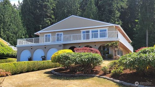8308 Frederick Place, Edmonds, WA, 98026 | Card Image