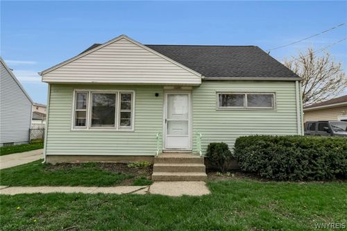 117 Standard Pkwy, Cheektowaga, NY, 14227-1231 | Card Image