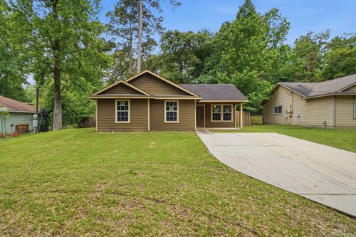 12595 Royal Springs Rd, Conroe, TX, 77303-2681 | Card Image