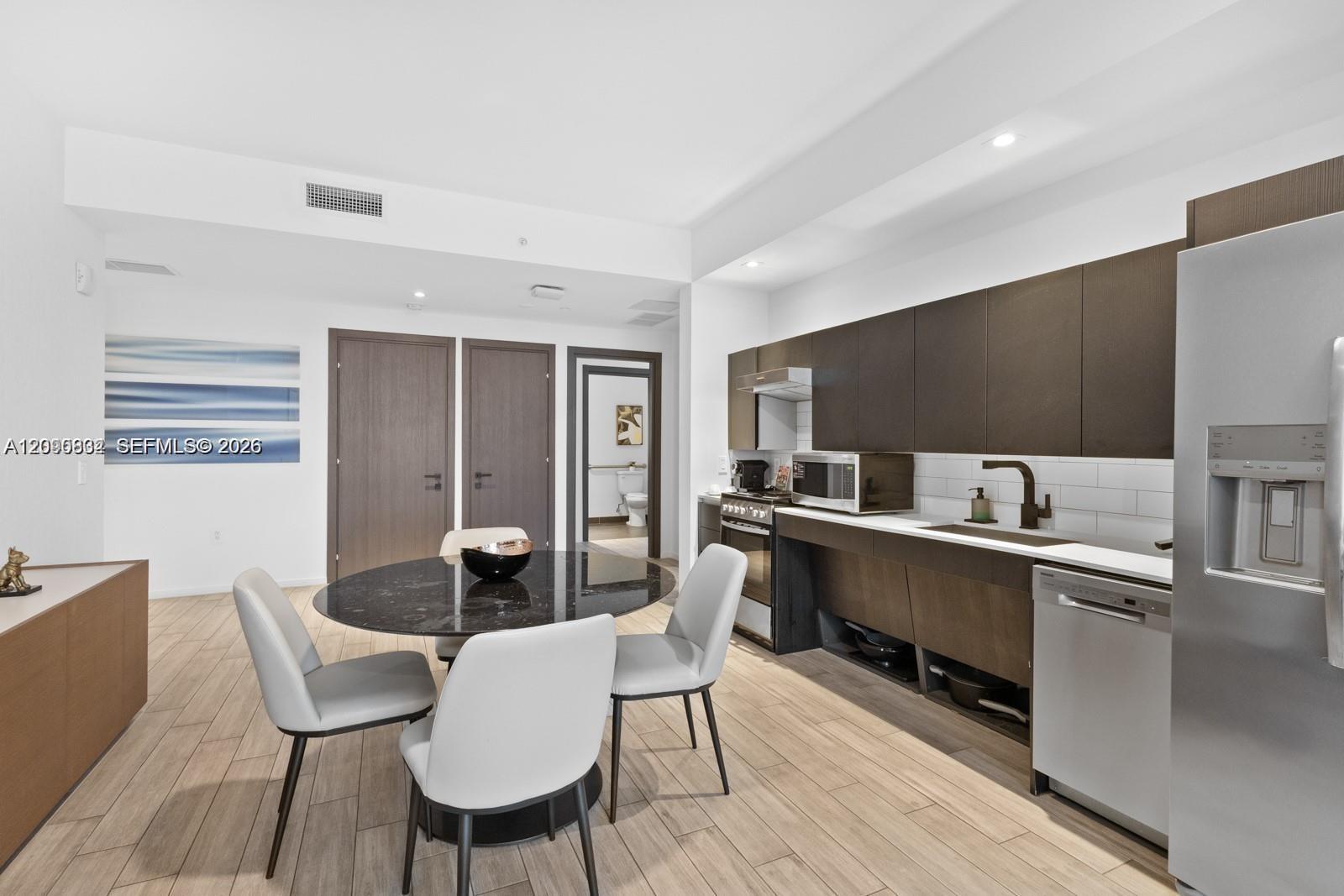 Residential Lease in Miami 5