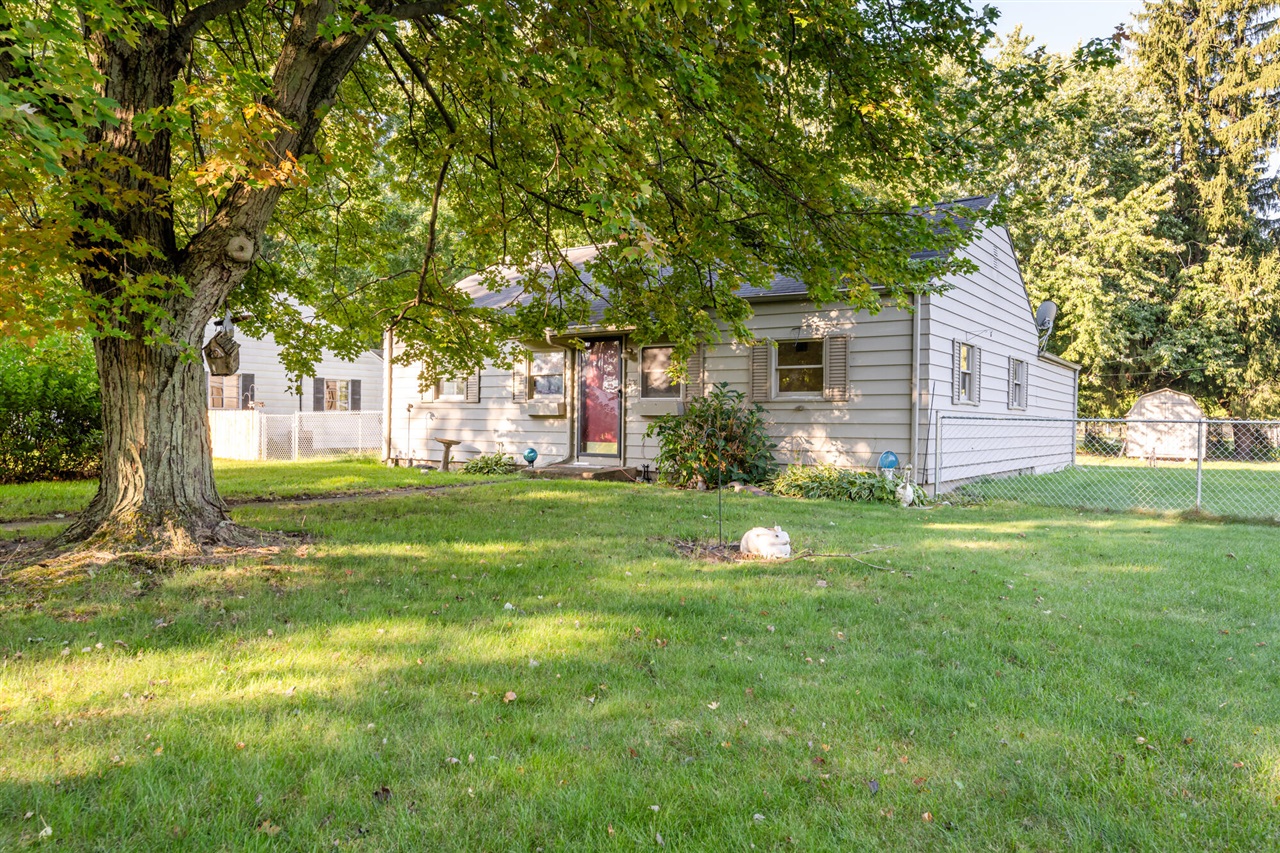 Virginia Rd, Benton Harbor, MI 49022
