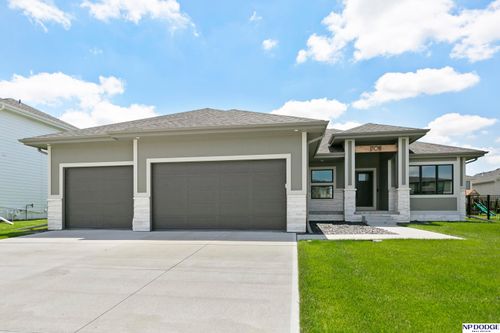 17011 Sarah St, Bennington, NE, 68007-5073 | Card Image