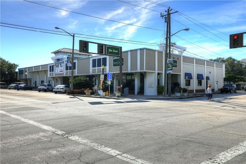 201-2045 14th Ave, Vero Beach, FL, 32960-3441 | Card Image