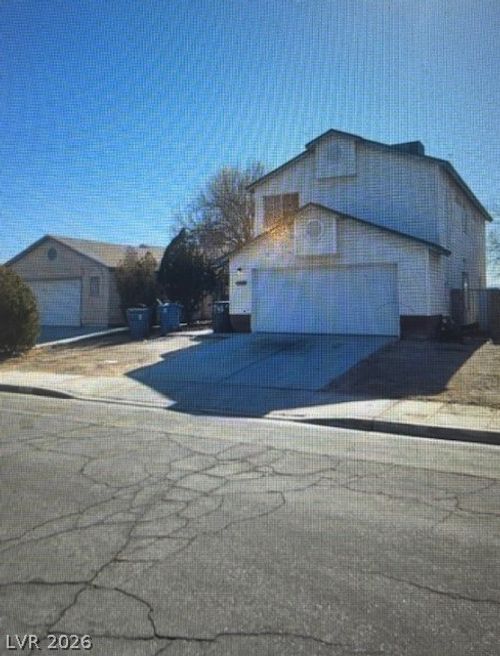 1745 Starridge Way, Las Vegas, NV, 89142-1168 | Card Image