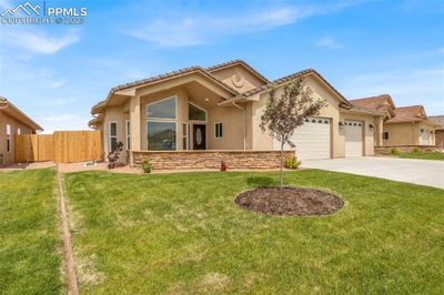 809 Thorncrest Drive, House other with 3 bedrooms, 2 bathrooms and 3 parking in Pueblo CO | Image 3