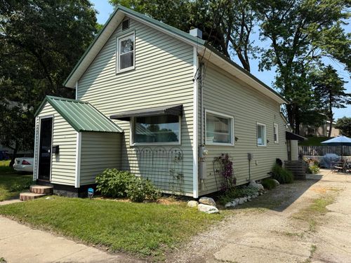 274 6th Ave, Manistee, MI, 49660-1349 | Card Image