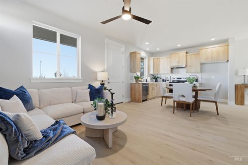 1172 E Cottage St, Kuna, ID, 83634-1180 | Card Image