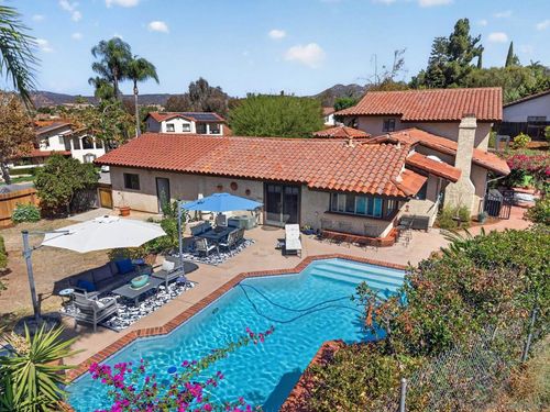 2735 Crownpoint Pl, Escondido, CA, 92027-4543 | Card Image