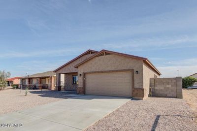 9343 W Tinajas Drive, House other with 3 bedrooms, 2 bathrooms and null parking in Arizona City AZ | Image 3