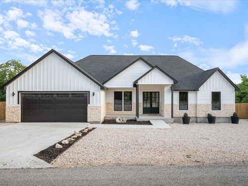 35 Whistling Wind Ln, Wimberley, TX, 78676-2125 | Card Image