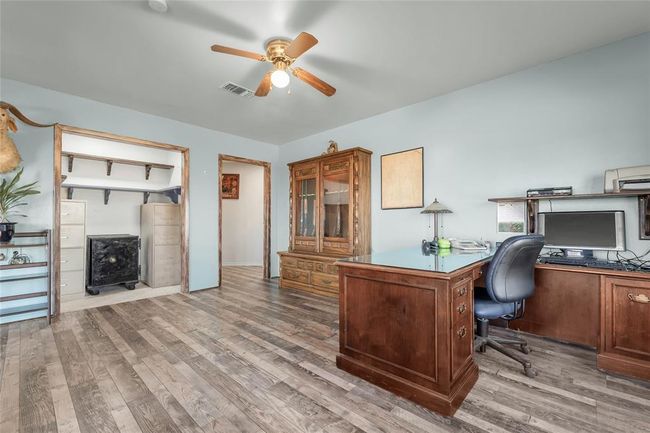 1640 Long Mountain Rd, Home with 4 bedrooms, 4 bathrooms and null parking in Gause TX | Image 20