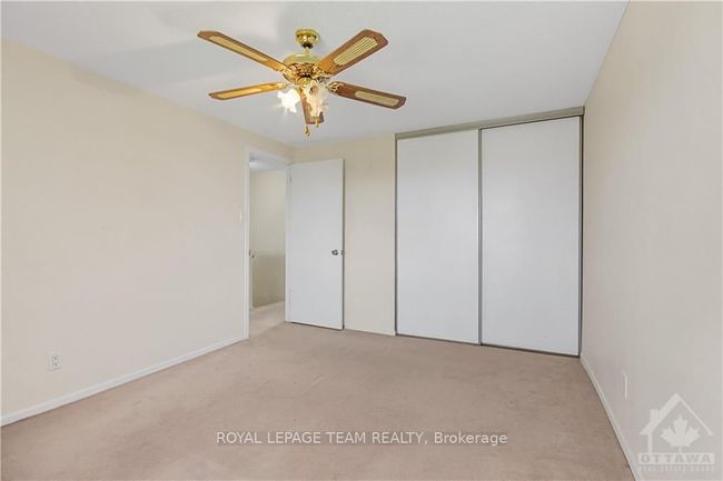 B - 426 Moodie Dr, Condo with 3 bedrooms, 2 bathrooms and 1 parking in Nepean ON | Image 17