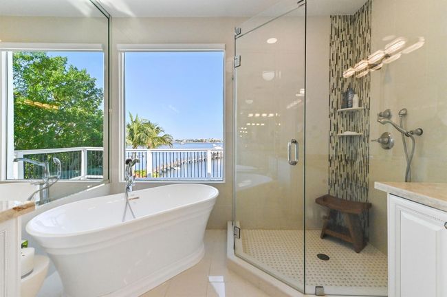 200 N Lake Dr, House other with 5 bedrooms, 5 bathrooms and null parking in Lantana FL | Image 28