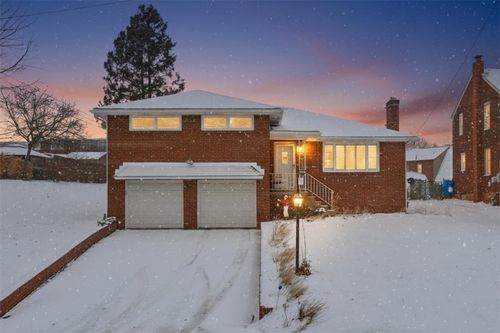 517 Brierly Ln, Munhall, PA, 15120-3302 | Card Image