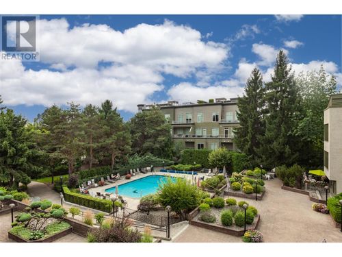 305-1056 Bernard Ave, Kelowna, BC, V1Y8L7 | Card Image