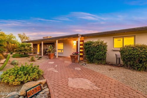 6052 E West Miramar Dr, Tucson, AZ, 85715-3001 | Card Image