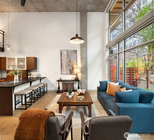 102-401 9th Avenue N, Seattle, WA, 98109 | Card Image