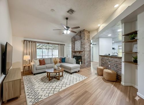 4330 Glen Avon Dr, Pasadena, TX, 77505-4235 | Card Image