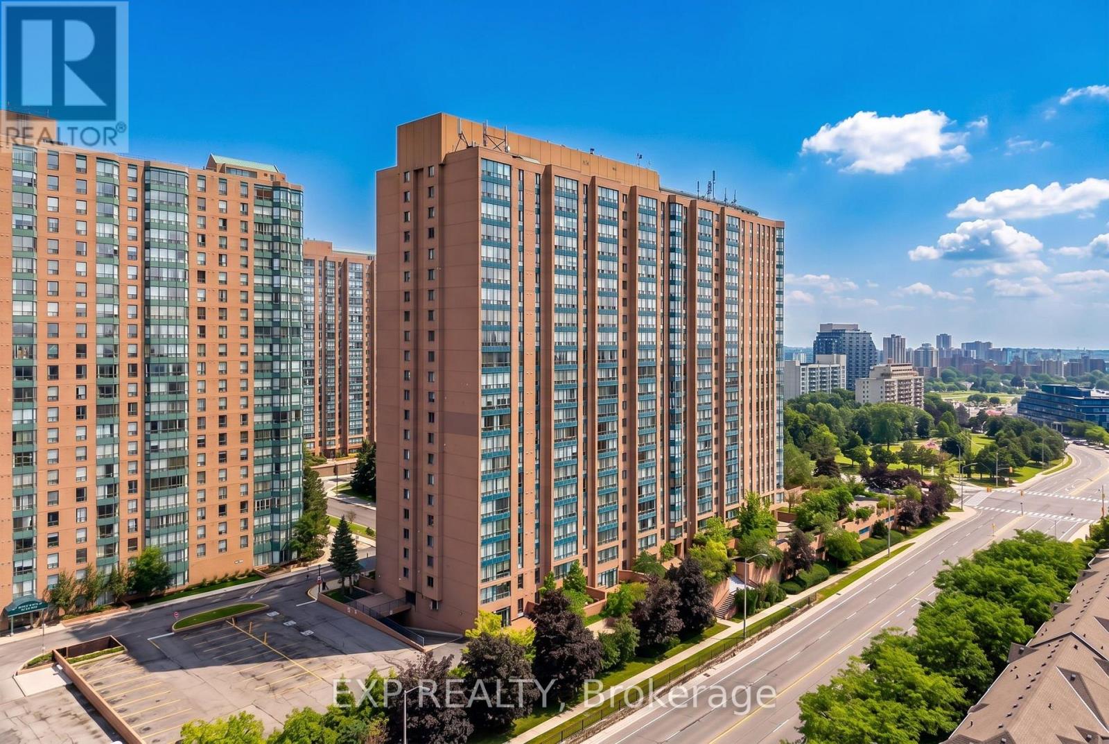 Residential in Mississauga (Cooksville)