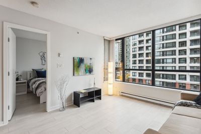 904 - 977 Mainland St, Condo with 1 bedrooms, 1 bathrooms and 1 parking in Vancouver BC | Image 3