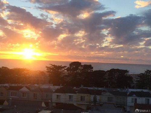 1671 34th Ave, San Francisco, CA, 94122-3114 | Card Image