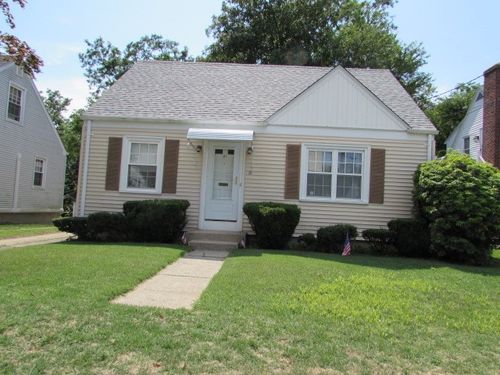 21 Hemlock Ave, Cranston, RI, 02910-5542 | Card Image