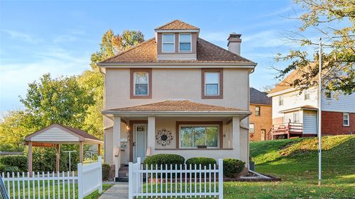 33 Park Pl W, Midland, PA, 15059-1507 | Card Image