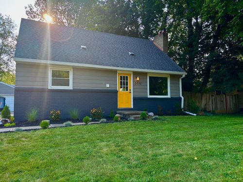 3010 Pleasant Grove Rd, Lansing, MI, 48910-2306 | Card Image