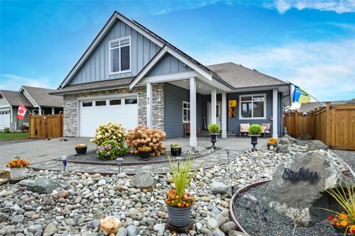 80 Nikola Rd, Campbell River, BC, V9W0C9 | Card Image