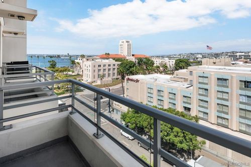 403-825 W Beech St, San Diego, CA, 92101-2950 | Card Image