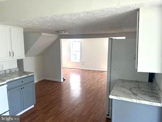 212 Pierpont St, House other with 3 bedrooms, 2 bathrooms and null parking in PETERSBURG WV | Image 6