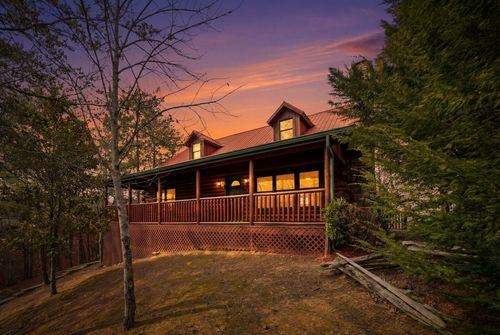 3529 Peggy Ln, Pigeon Forge, TN, 37863-4433 | Card Image