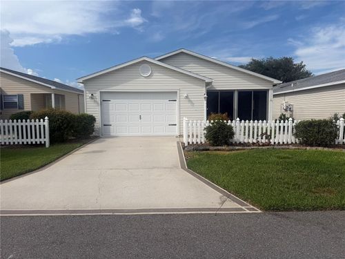 484 Hildalgo Dr, Lady Lake, FL, 32159-9233 | Card Image