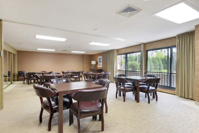 Access to a shared business center, ideal for remote work or meetings | Image 28