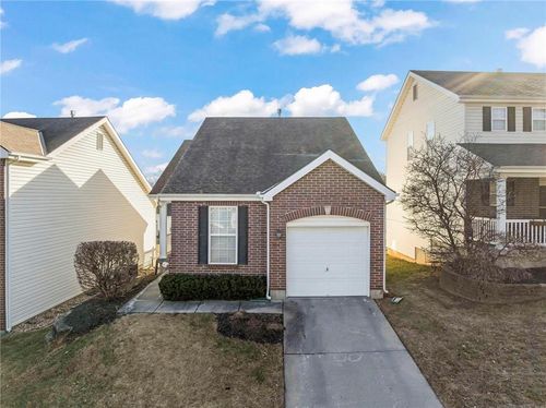 1905 Nw 82nd Ter, Kansas City, MO, 64151-8227 | Card Image