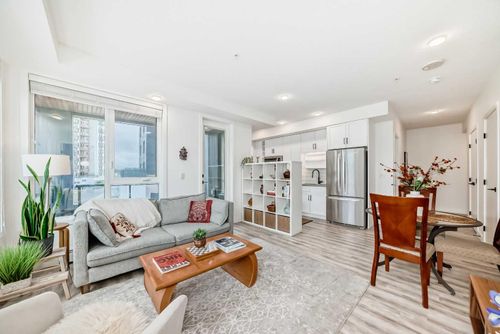 227-4138 University Avenue Nw, Calgary, AB, T3B6L4 | Card Image