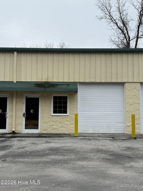 c-110 Maypatch Rd, Jacksonville, NC, 28546-5713 | Card Image