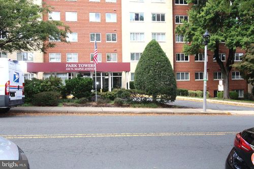 600-200 N Maple Ave, FALLS CHURCH, VA, 22046-4328 | Card Image