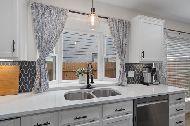 2003 Ploverville Ln, House other with 3 bedrooms, 3 bathrooms and 4 parking in Austin TX | Image 13